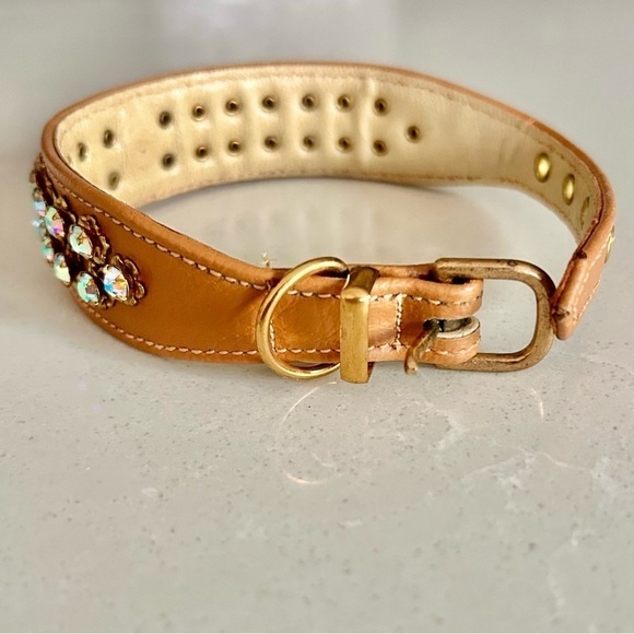 Wall Street Saratoga >Opalescent Crystal Embellished Leather Toy Dog Collar - Picture 9 of 14